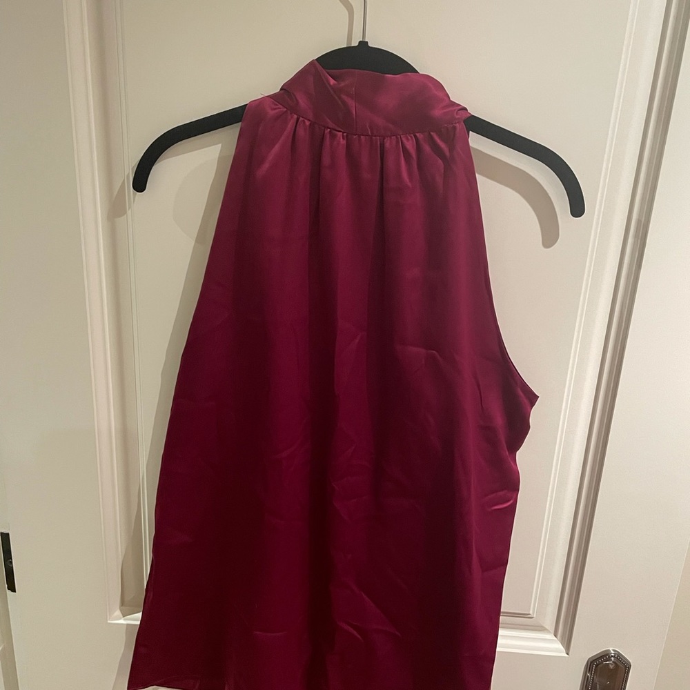 Banana Republic Raspberry Tie-Neck Shell Blouse - Picture 4 of 4